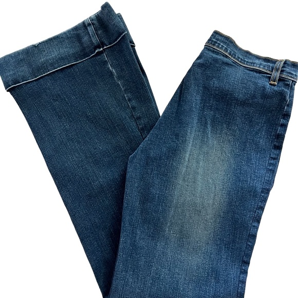 Arden B Denim - Arden B Flare Jeans - size 8
